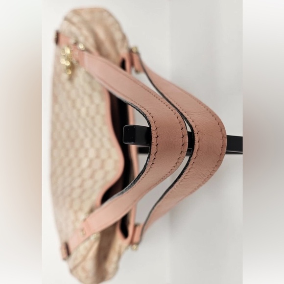 Gucci Beige and Pink Shoulder Bag - Picture 6 of 15